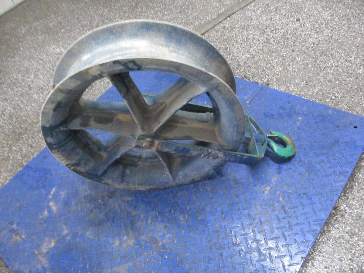 Used GREENLEE 24" CABLE PULLER SUPER TUGGER, #311942J USED