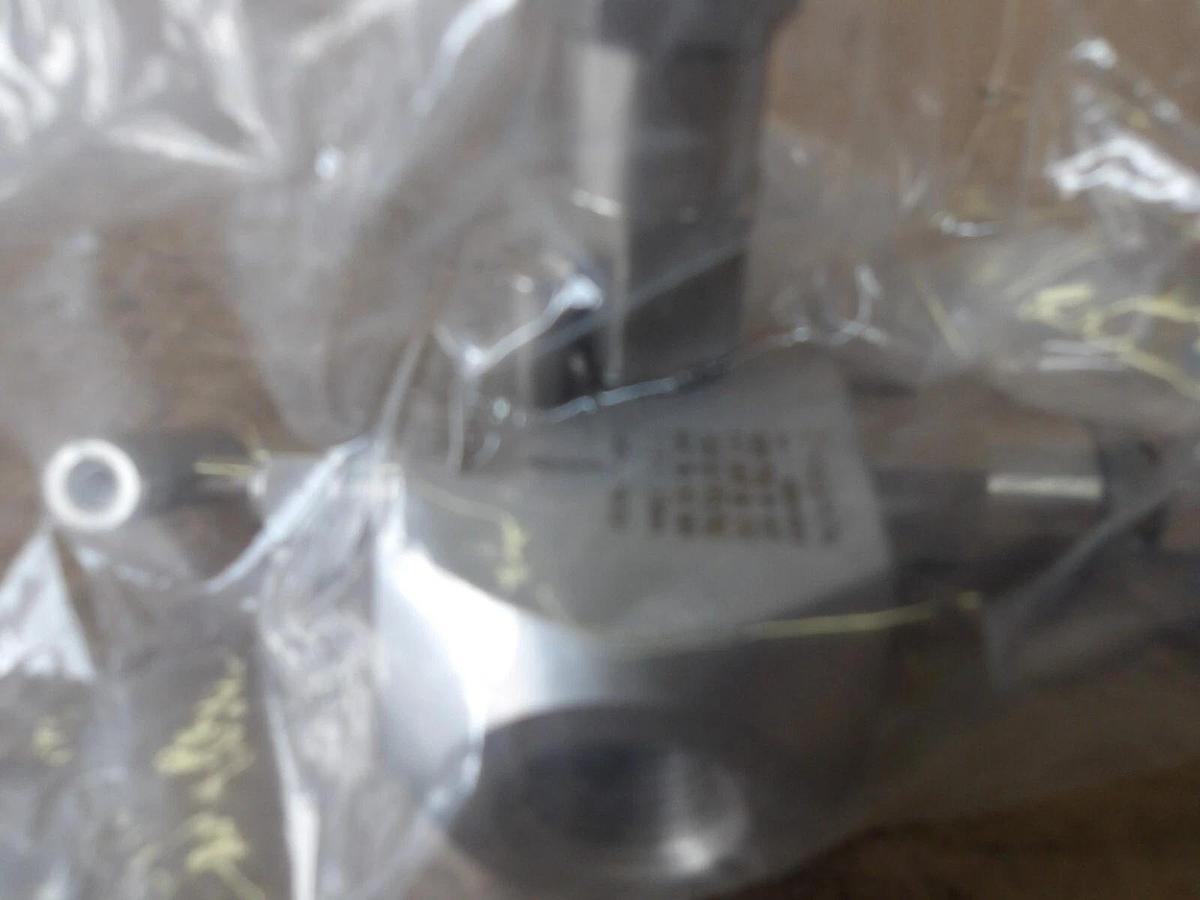 Used SWAGELOK SS-V3 MANIFOLD VALVE S/S, #87330G NEW