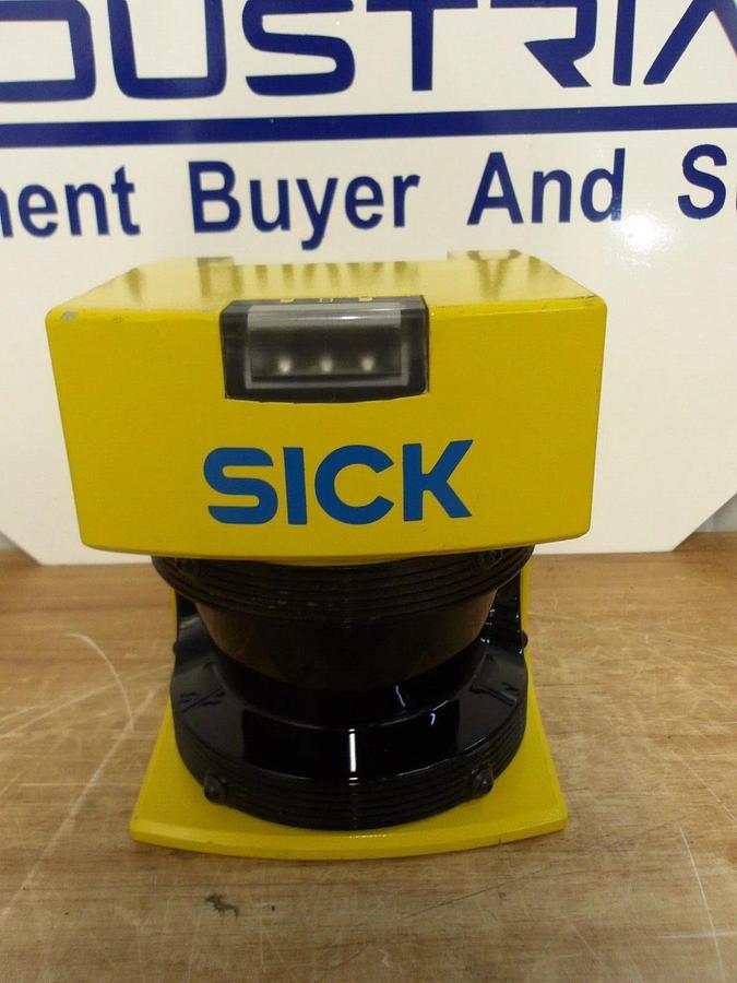Used SICK PLS101-312 SAFETY LASER SCANNER 24 V, #225251G USED