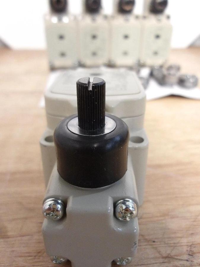 Used OZBIL 1LS-J730EC LIMIT SWITCH (LOT OF 5) #320154G NEW