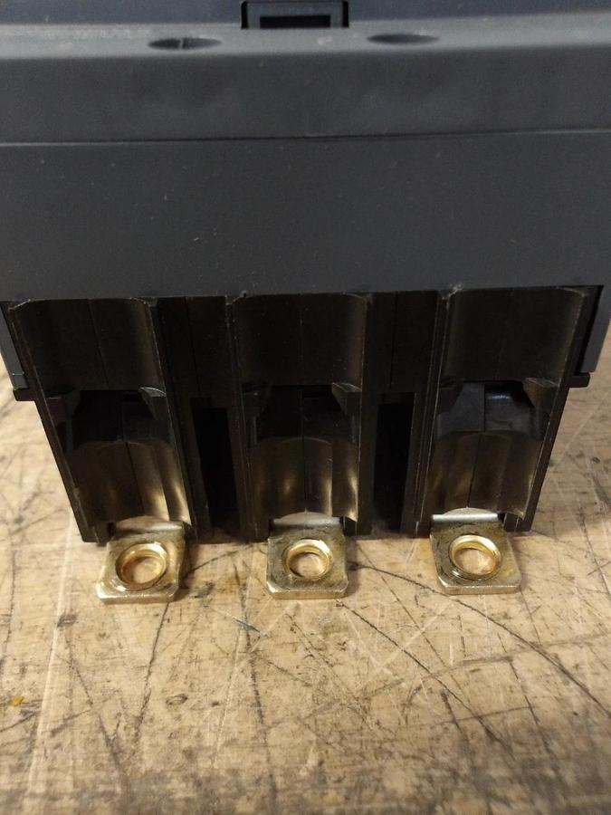 Used SIEMENS 30 AMP BREAKER 240-480 V, #77108G NEW
