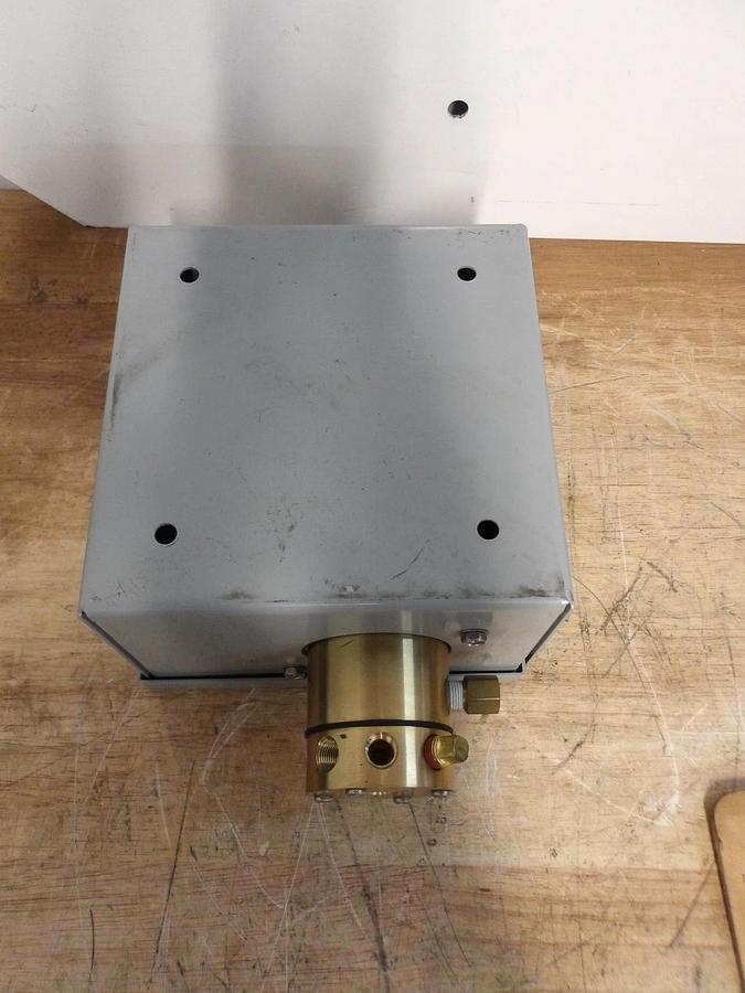 Used GE OSMONICS R051-0911-0000B STAGER VALVE 1/4", #691107G NEW