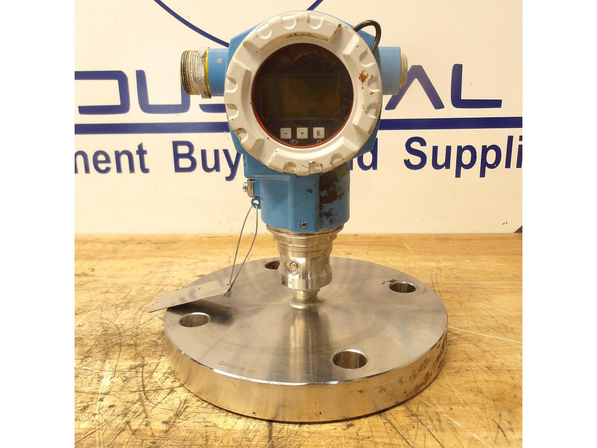 Used ENDRESS HAUSER 3" PRESSURE TRANSMITTER