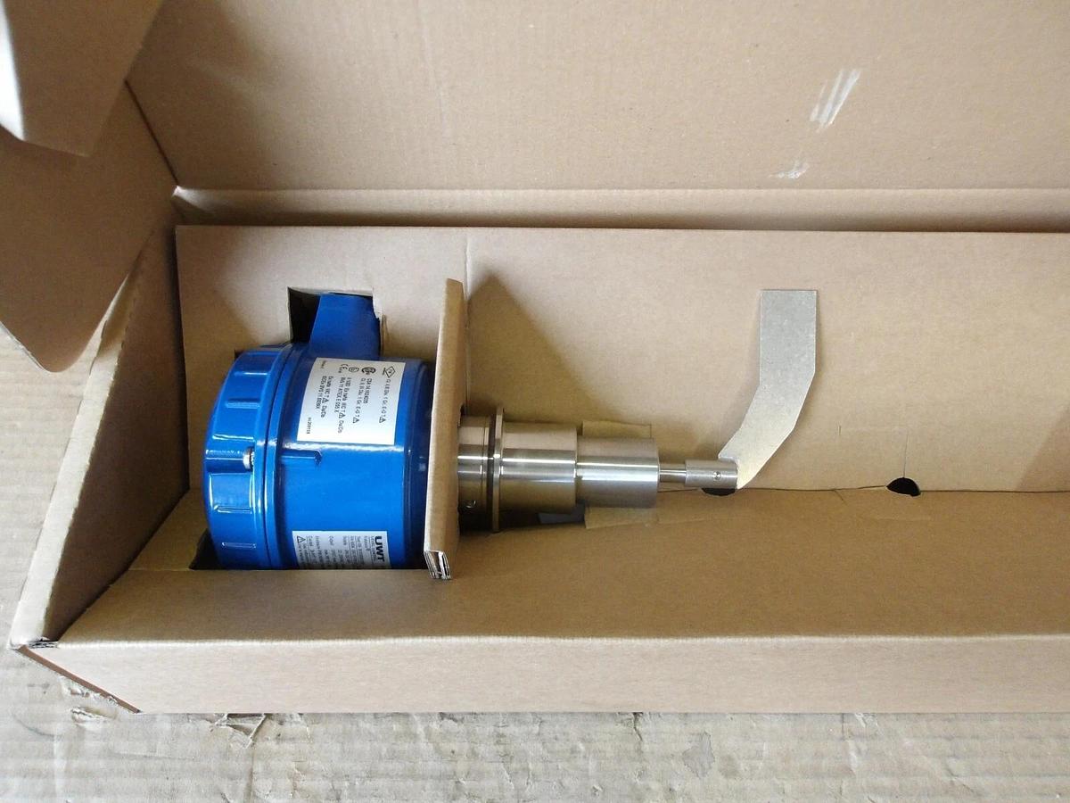 UWT RN6004 LEVEL CONTROLLER, #819315G NIB