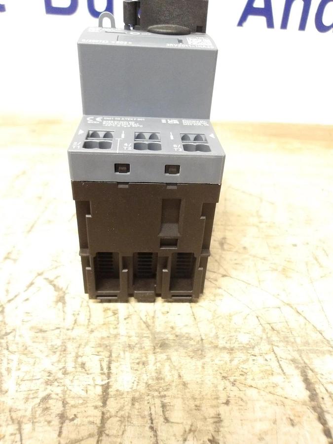 SIEMENS 5.5/8.0 AMP BREAKER, #713957G NIB