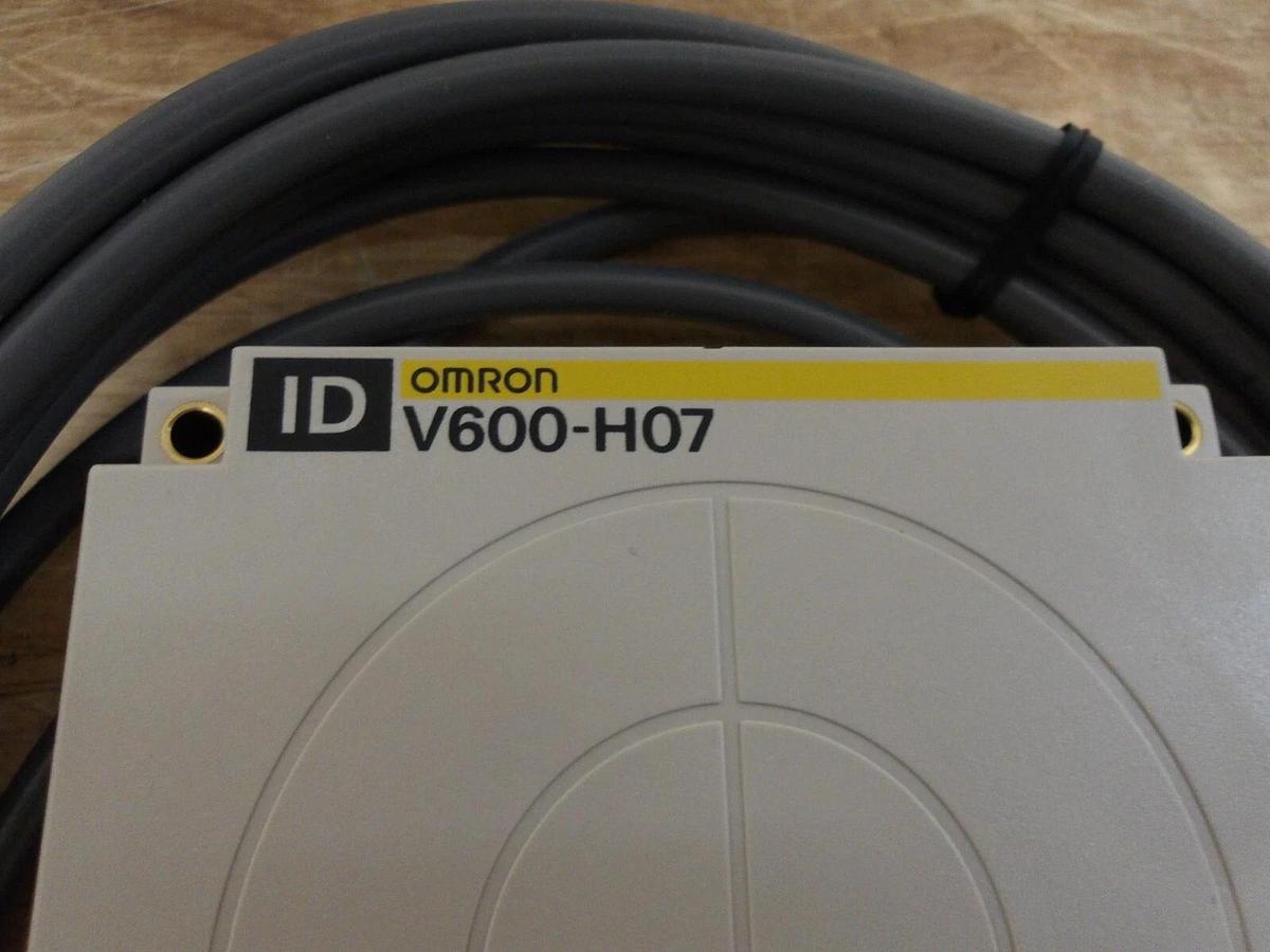 OMRON V600-H07 SENSOR HEAD W/ CABLE, #3241022G NIB