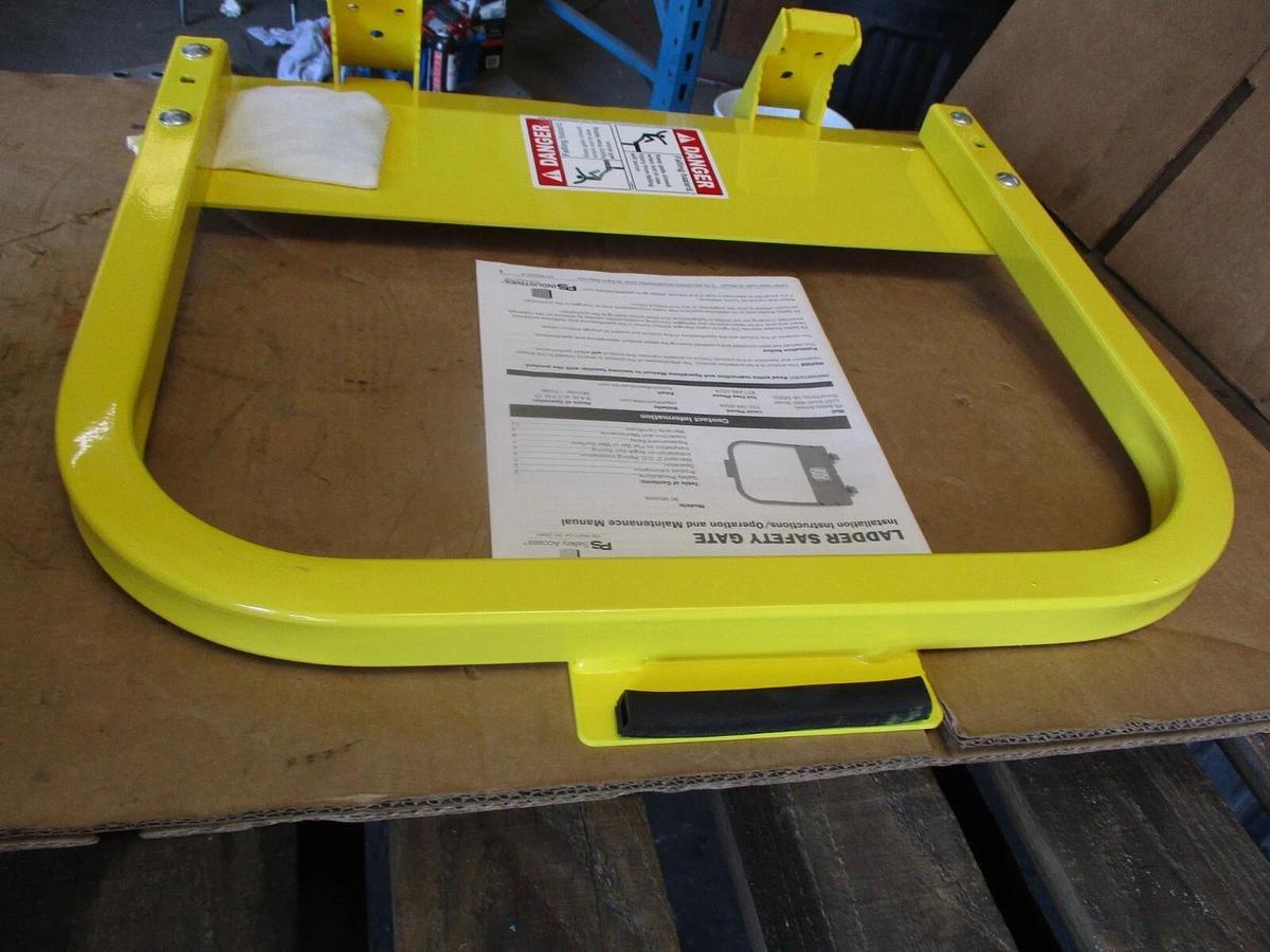 PS INDUSTRIES LSG-21 LADDER SAFETY GATE, #9181151J NIB