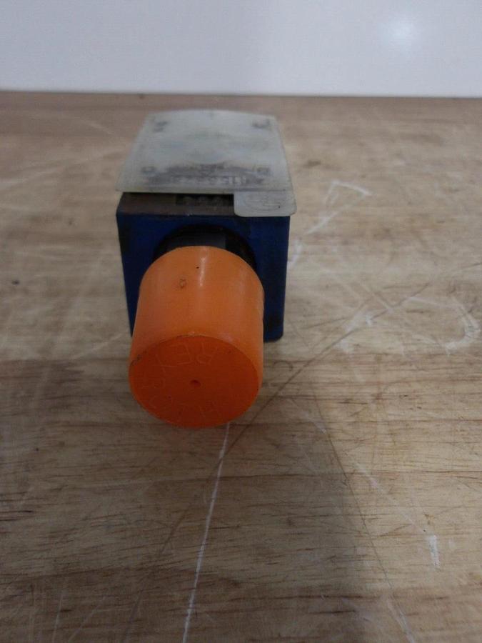 Used REXROTH Z2FS 6-2-44/2QV HYDRAULIC BLOCK, #36310G NEW
