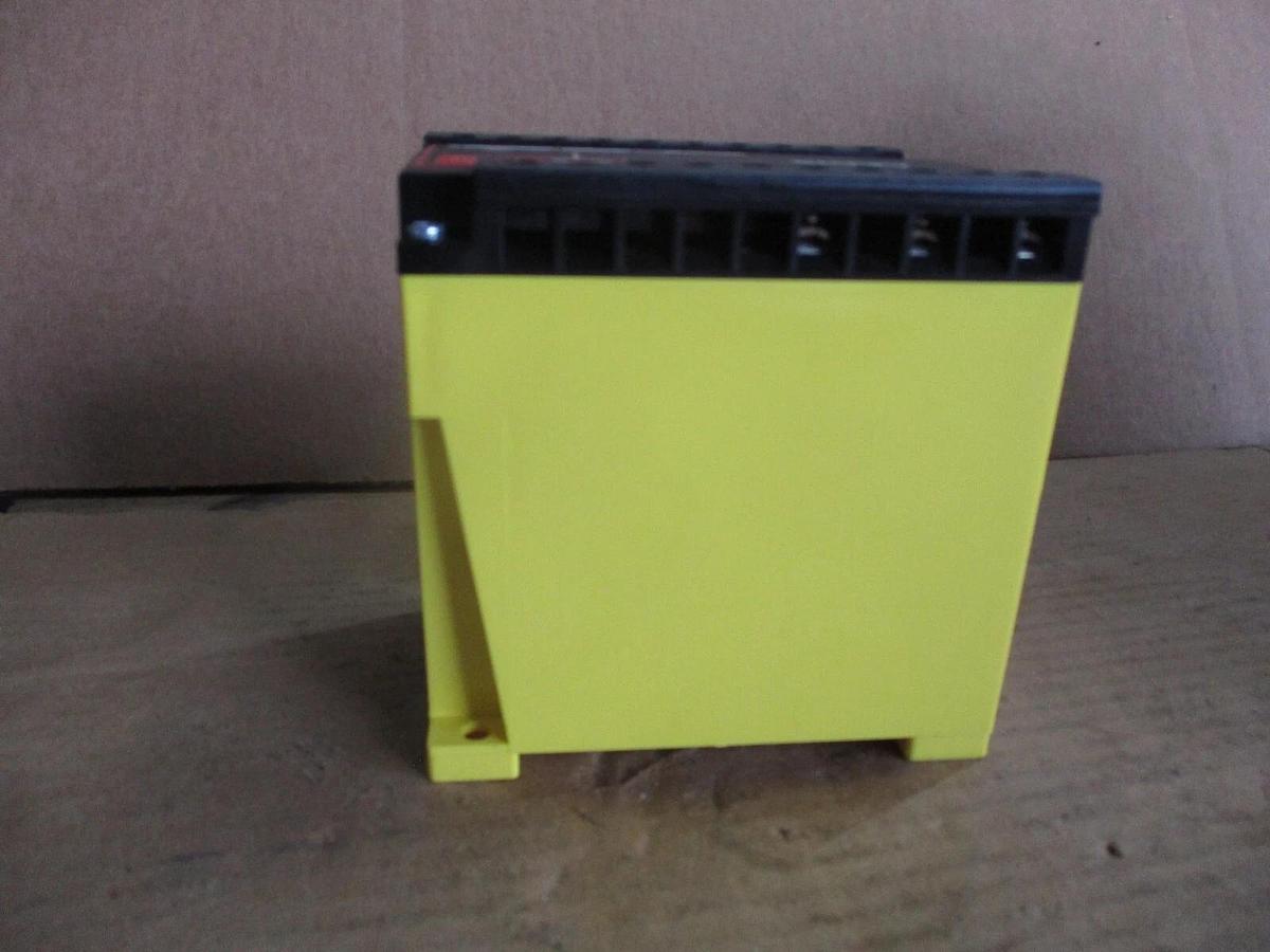 CUTLER HAMMER AGSHWCH120N10XS POWER LINE FILTER, #79303J NIB