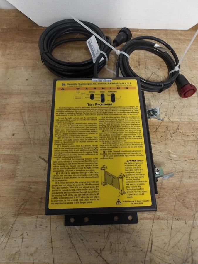 Used SIT LCC-LB-ACLU LIGHT CURTAIN CONTROLLER, 115 V, #7181032G NEW