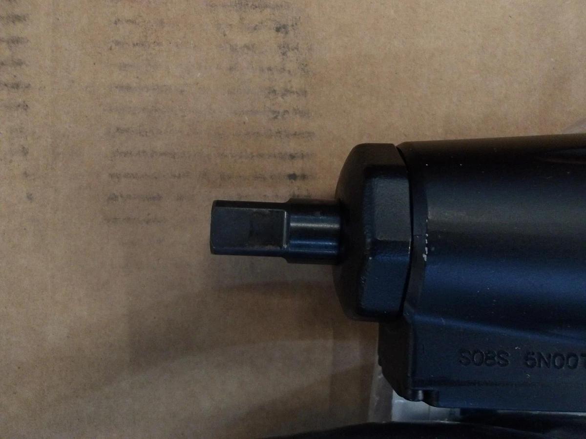 Used URYU NUTRUNNER & CONTROLLER UEP-80MC 1/2" DRIVE, #6101036G NEW