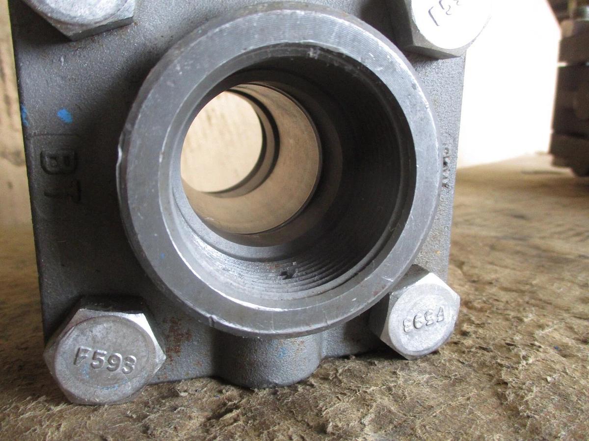 Used APOLLO 1-1/2" STEEL BALL VALVE 83A-147-01, #751027J NEW