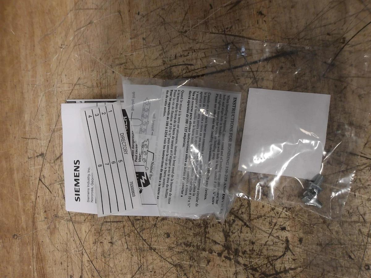 SIEMENS W0408ML1125 OUTDOOR LOAD CENTER 3R, #581056G NIB