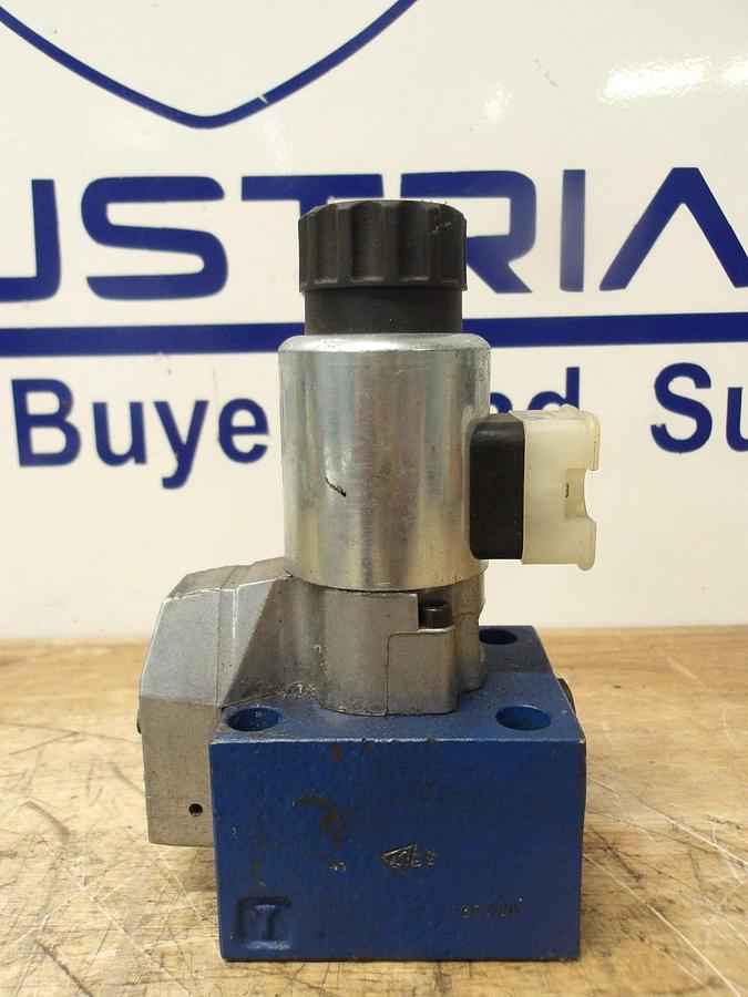 Used REXROTH M3SEW10U1X/420MG24N9K4 DIRECTIONAL SOLENOID VALVE, #821910G USED