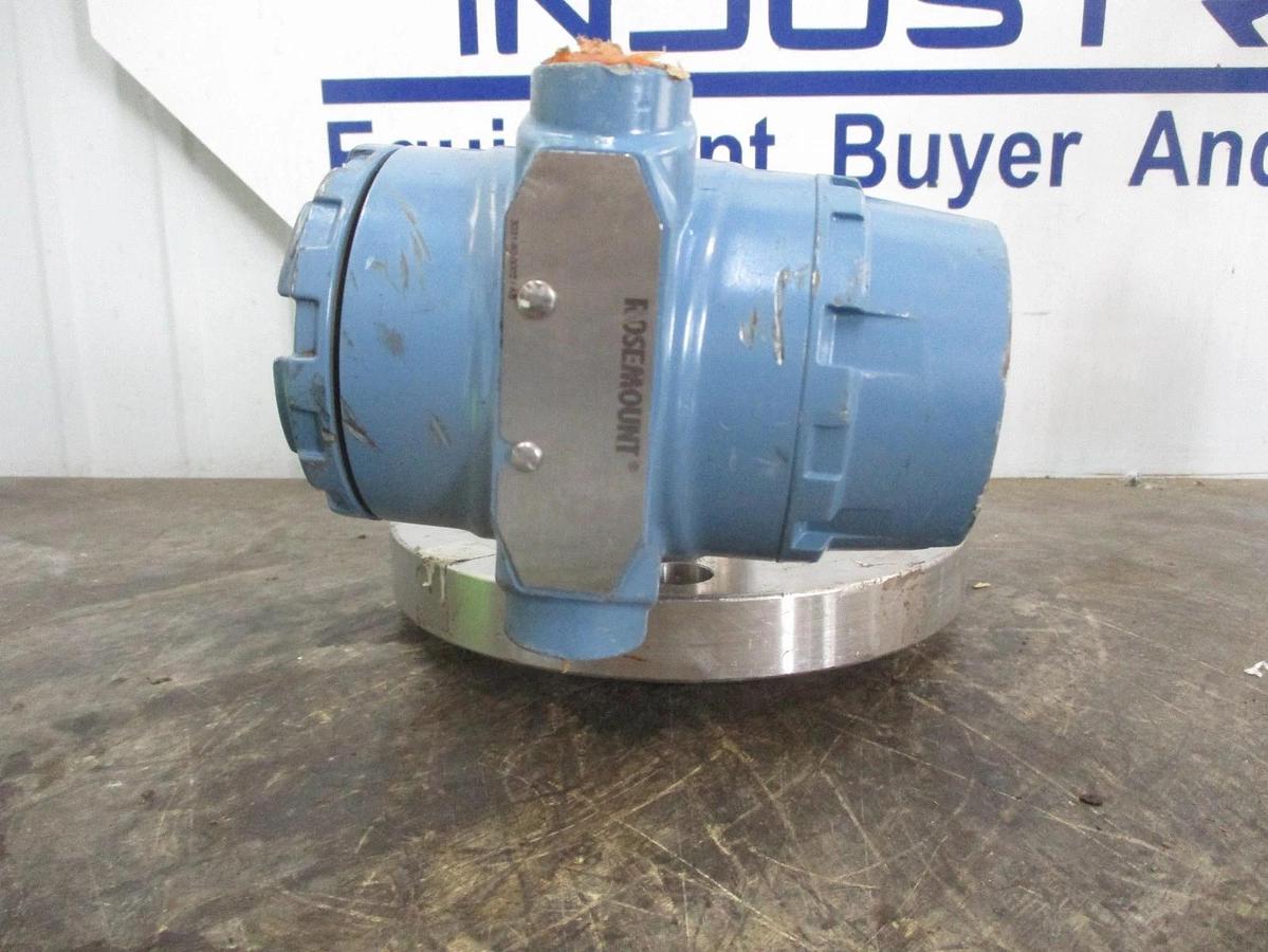 Used ROSEMOUNT 3051 PRESSURE TRANSMITTER W/ FLANGE, #35318J NEW