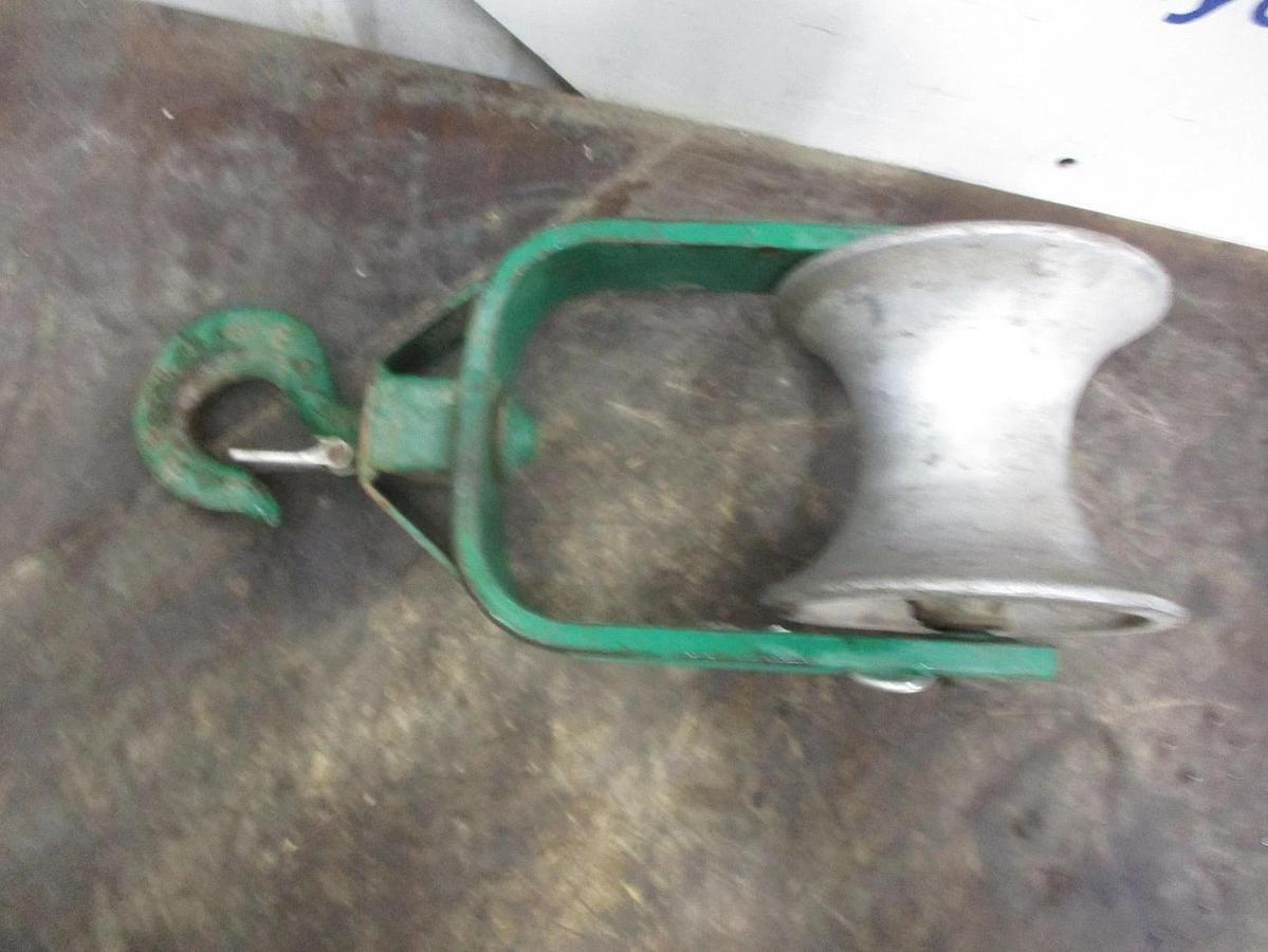 Used GREENLEE 650 (6") HOOK-TYPE CABLE SHEAVE, #311933J USED