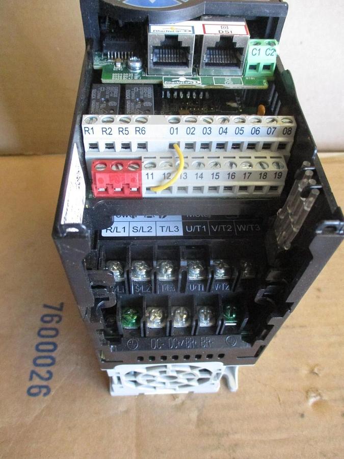 Used ALLEN-BRADLEY 1HP POWERFLEX 525 DRIVE, #613327J USED