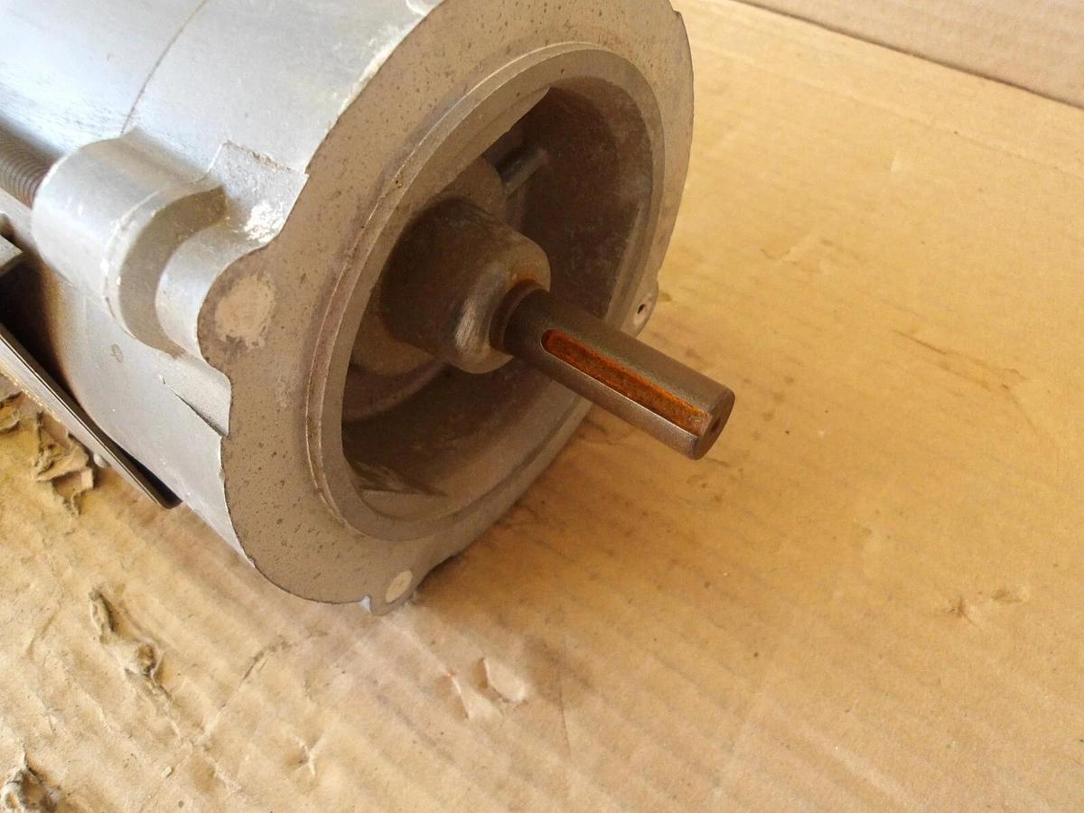 Used BALDOR 1/2 HP MOTOR, FR 56C, 208-230/460 V, 3450 RPM, #102315G NEW (WEATHERED)