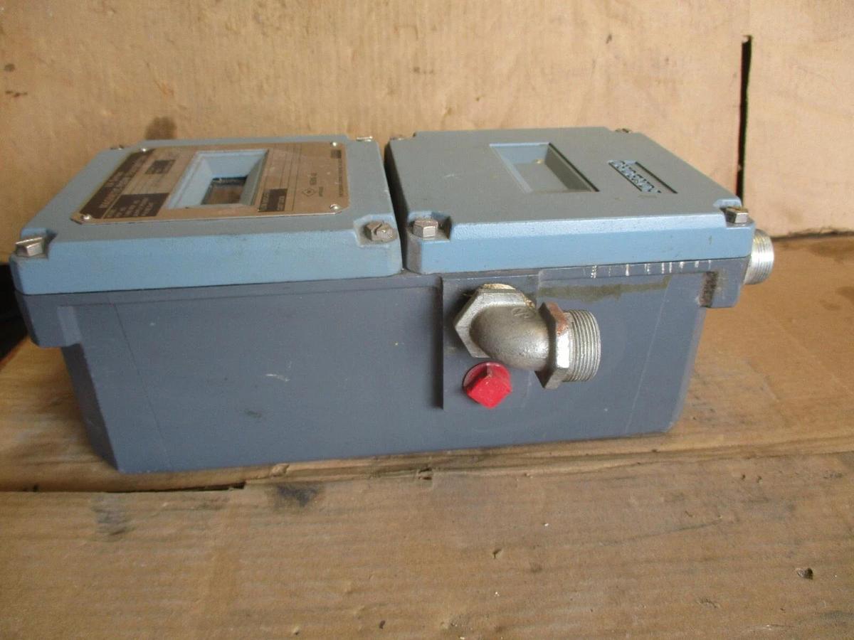 Used FOXBORO IMT20 MAGNETIC FLOW TRANSMITTER, #711245J USED