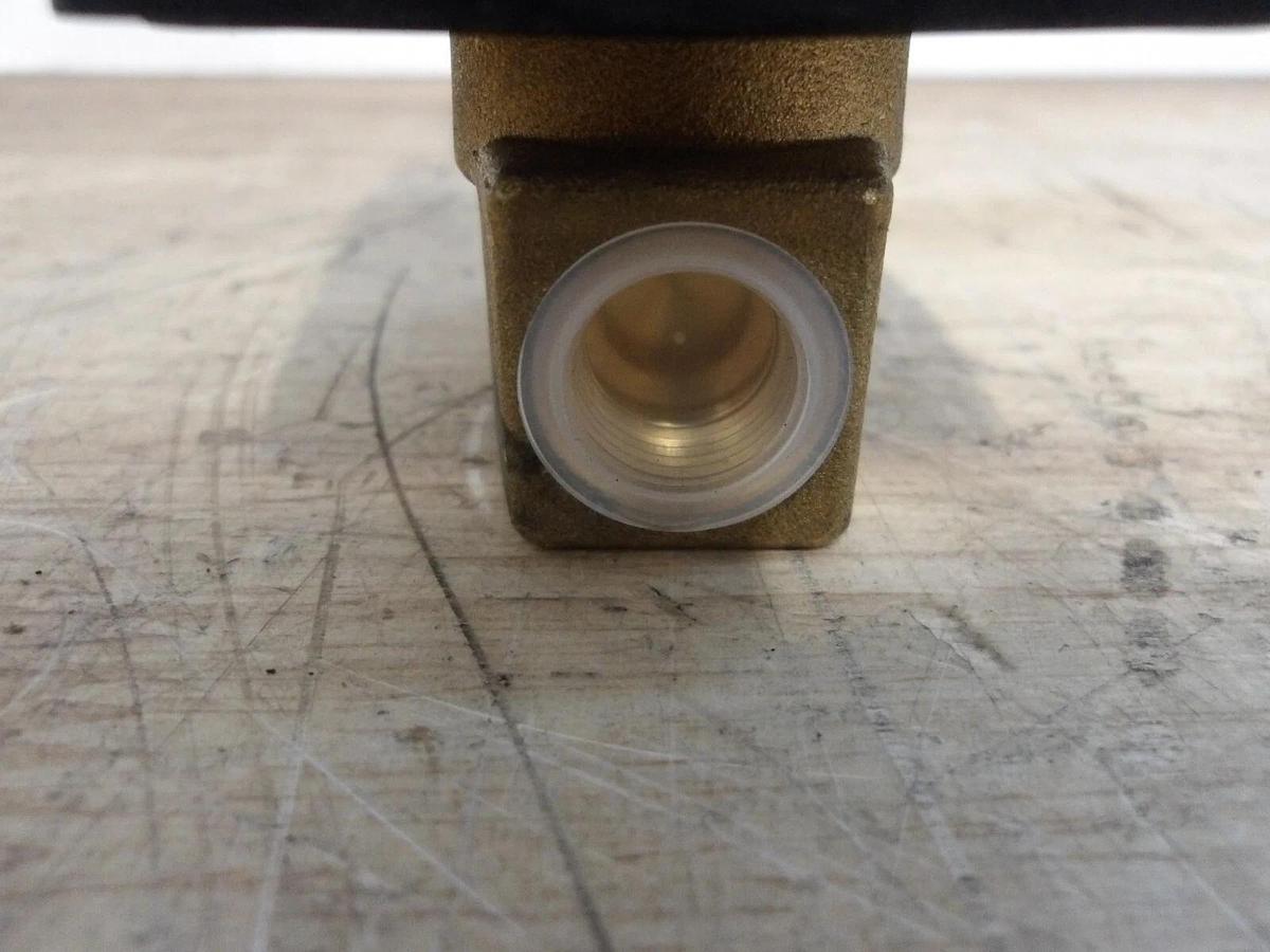 Used CKD 3/8" BRASS SOLENOID VALVE AG41E4-03-2, #691140G NEW