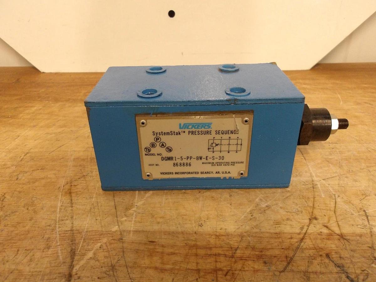 Used VICKERS DSMR1-5-PP-BW-E-S-30 SYSTEM STAK PRESSURE VALVE BLOCK, #63936G NEW