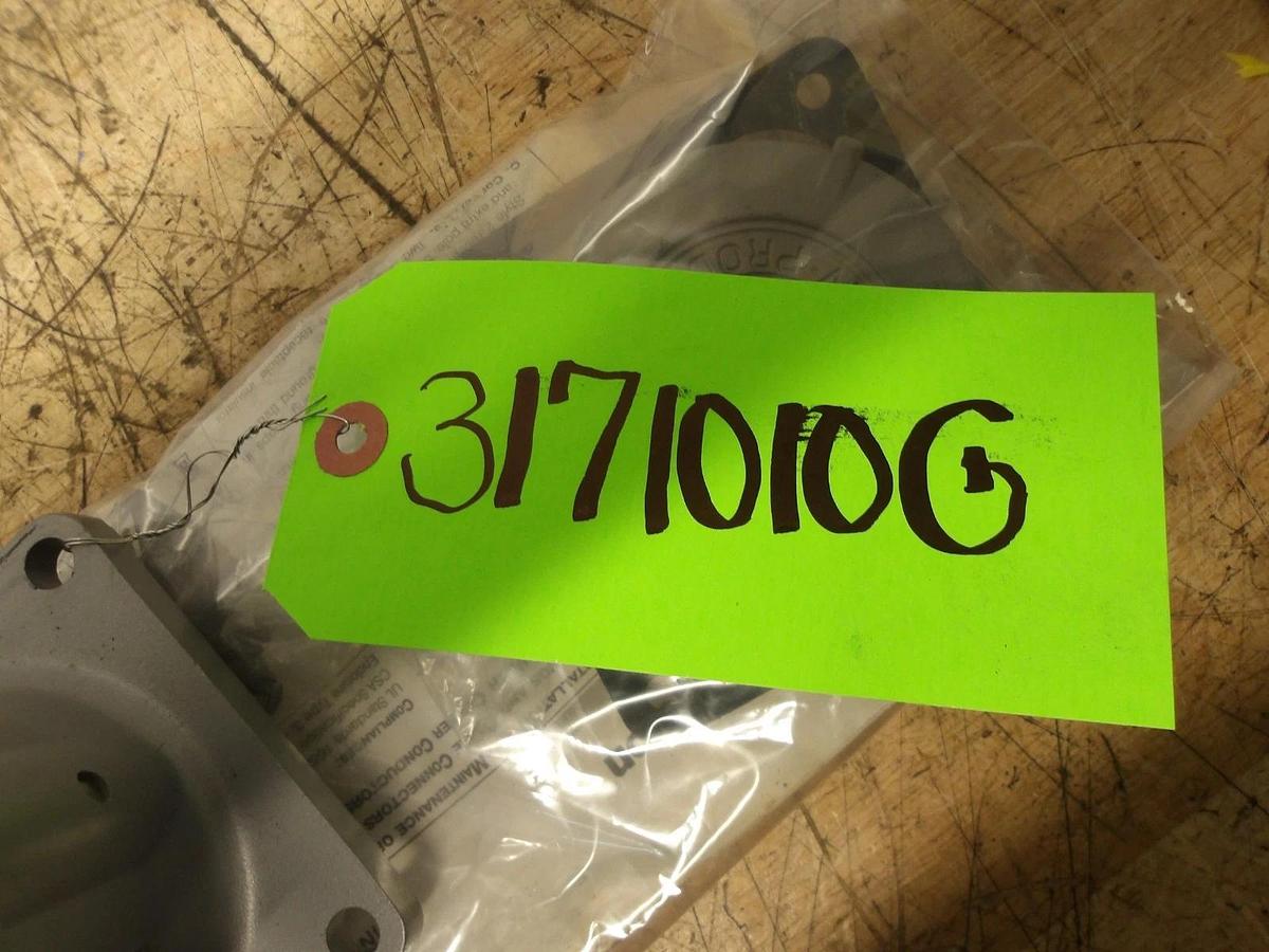 Used APPLETON ADR6044 POWERTITE RECEPTACLE 60 AMP, #3171010G NEW