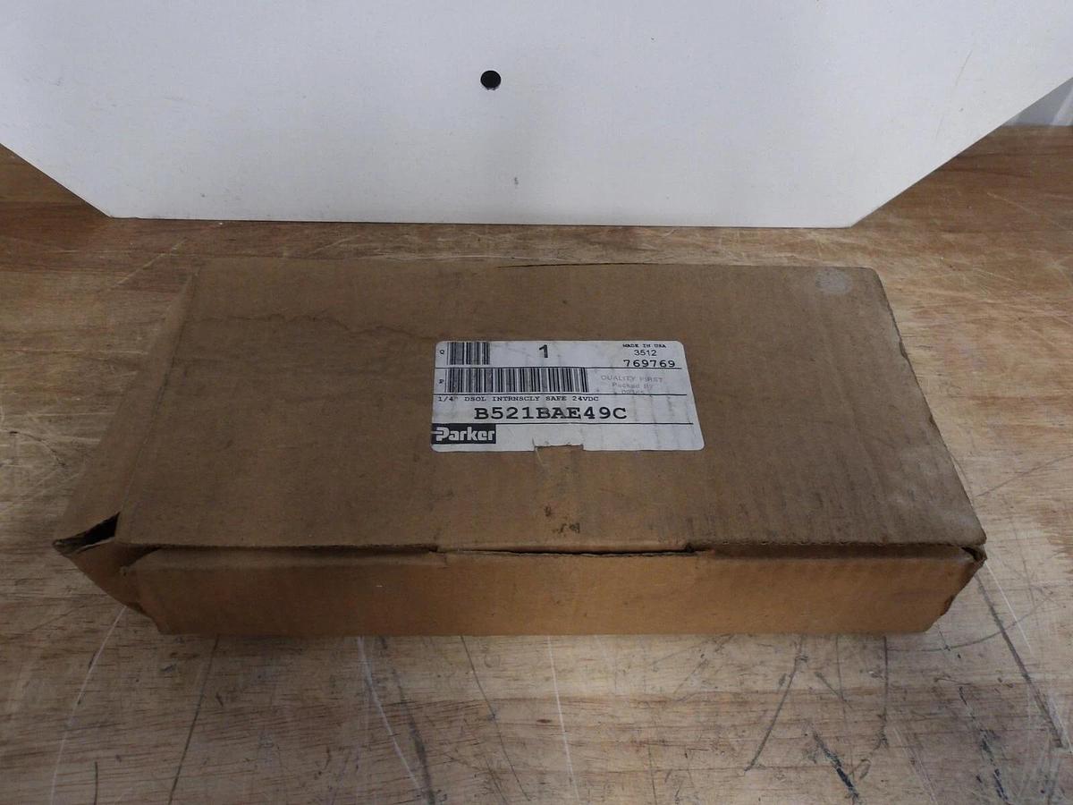 PARKER B521BAE49C PNEUMATIC SOLENOID VALVE 1/4", #521135G NIB