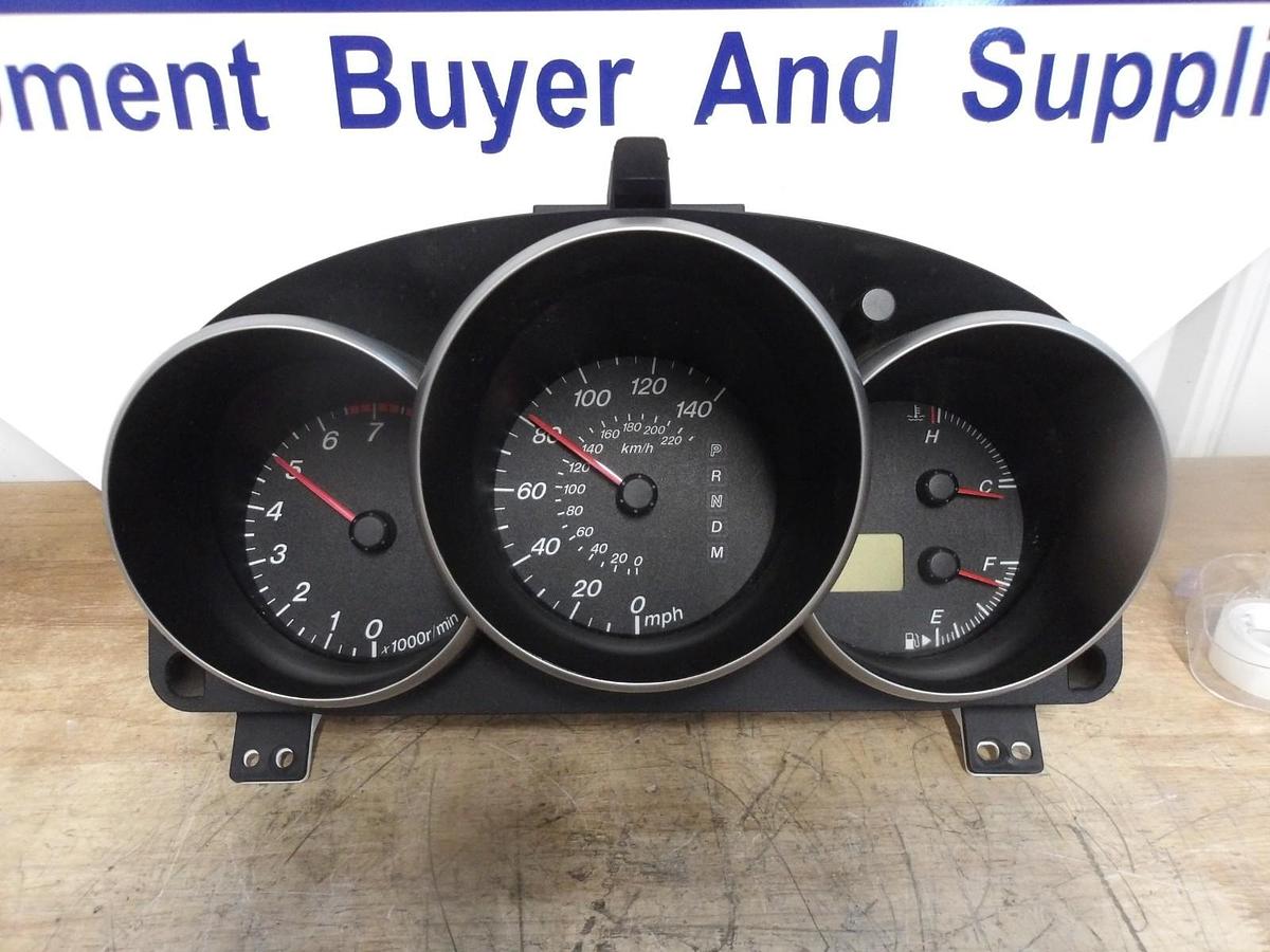 Used MAZDA 41_BN8E INSTRUMENT CLUSTER 2005-2006, #9261008G USED (AS IS)