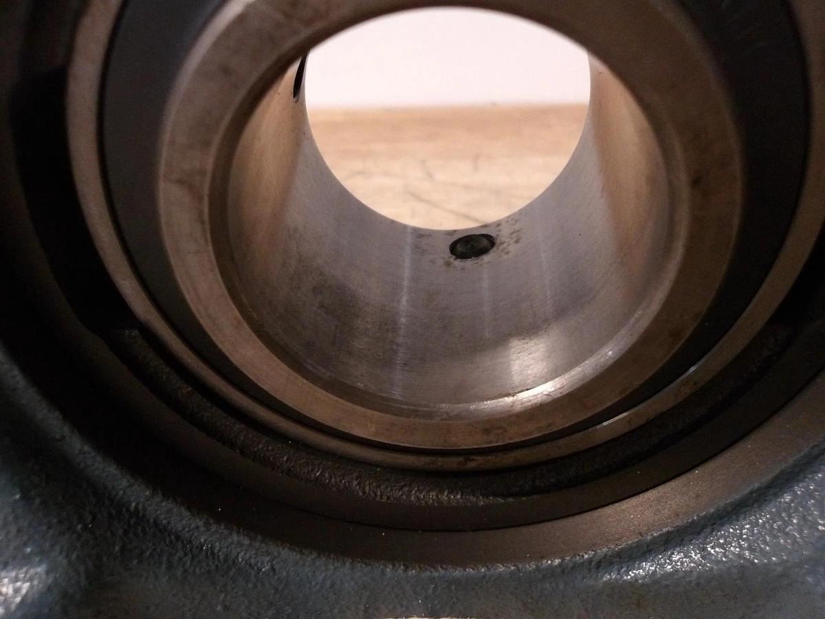 Used AMI UCEP210-30 PILLOW BLOCK BEARING 1-7/8" BORE, #728153G USED