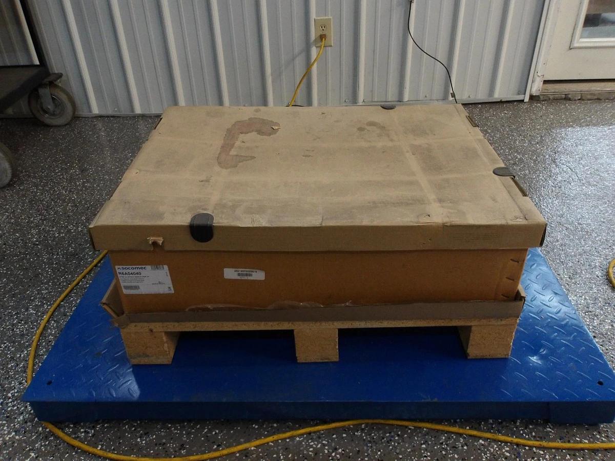 RUSSELECTRIC RTSCD TRANSFER SWITC R6A04040, 400 AMP, #1221015G NIB