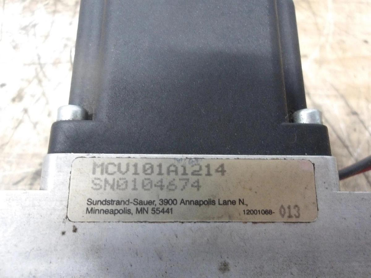 Used SAUER SUNDSTRAND MCV101A1214 SERVO & CONTROL VALVE, #826251G USED