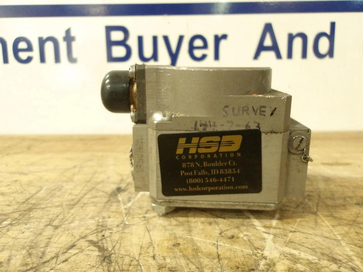 Used CADILLAC GAGE CO. FC26-398A SERVO VALVE, #825207G USED