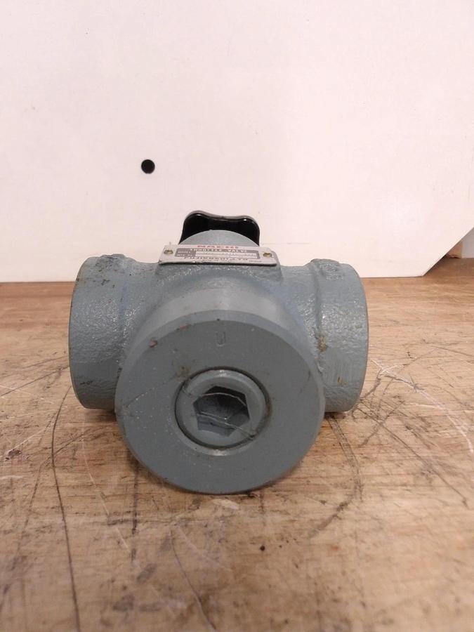 Used NACHI FR-T06-10 THROTTLE VALVE, #620318G NEW