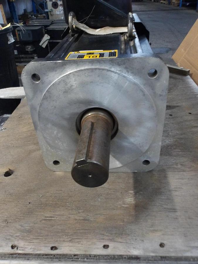 Used RELIANCE 6620802 BL SERVO MOTOR, 2000 RPM, 30 KW, #715307G USED