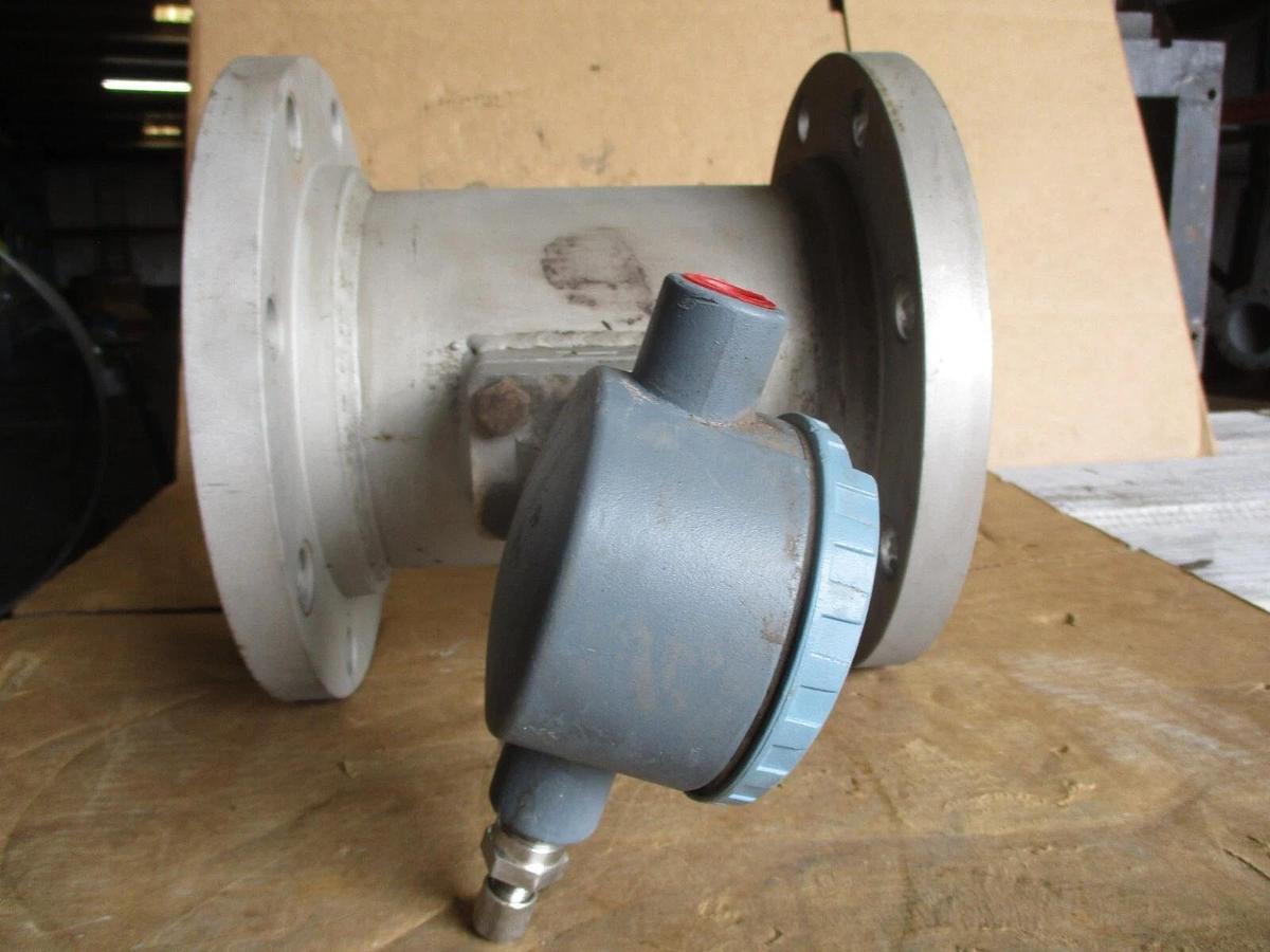 Used FOXBORO? STAINLESS 6" FLOW METER, #9161146J NEW (WEATHERED)