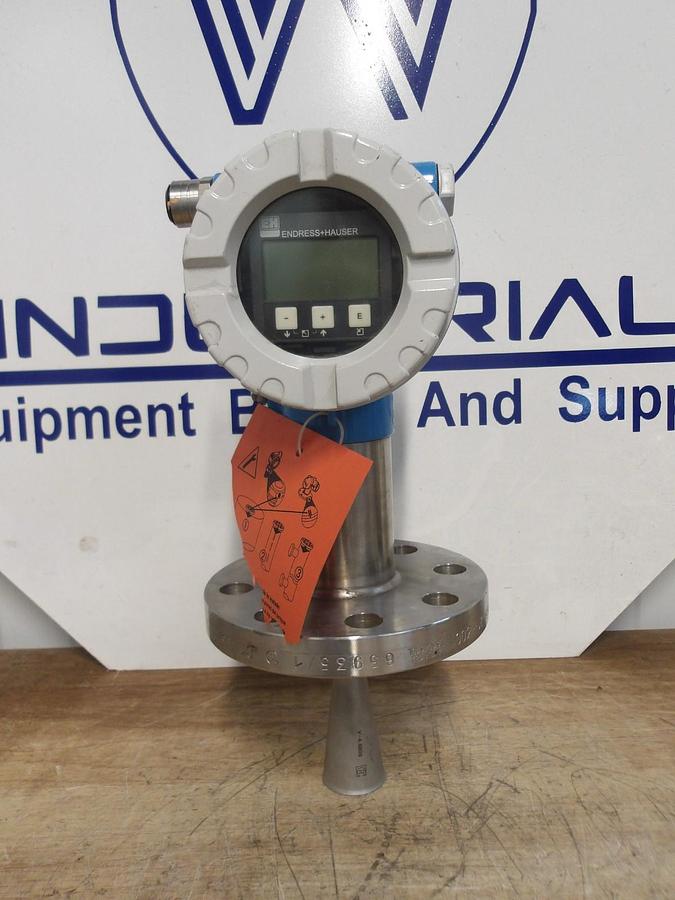 Used ENDRESS HAUSER FMR240-82V1AFJAA4D MICROPILOT M LEVEL TRANSMITTER, #829918G NEW