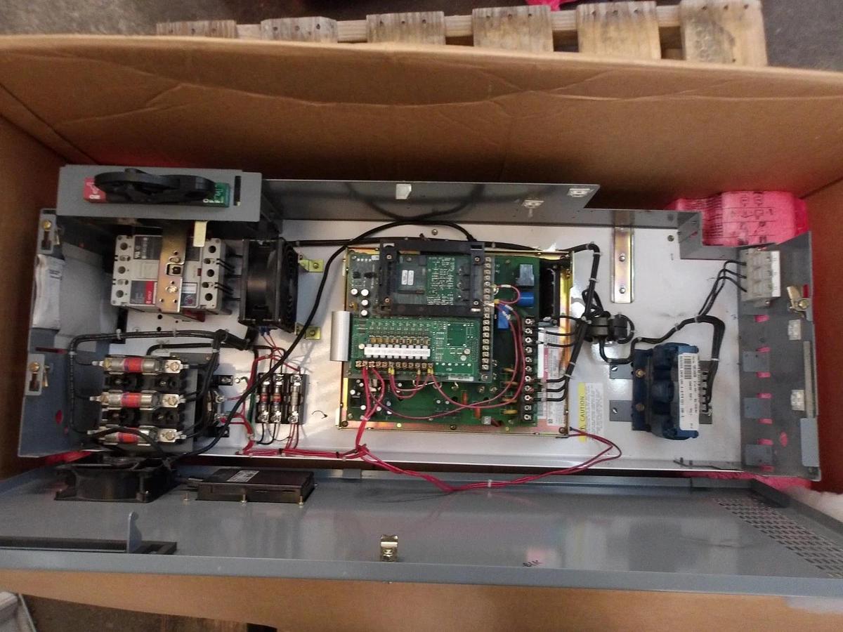 Used ALLEN BRADLEY 1336F CENTERLINE BUCKET W/ 5 HP DRIVE, #1030318G USED