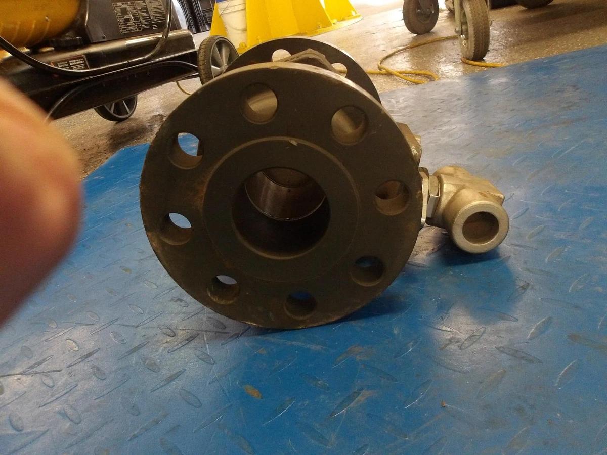 Used SHARPE 2-1/2" STEEL BALL VALVE FS50334R, FLANGED, #26200G NEW