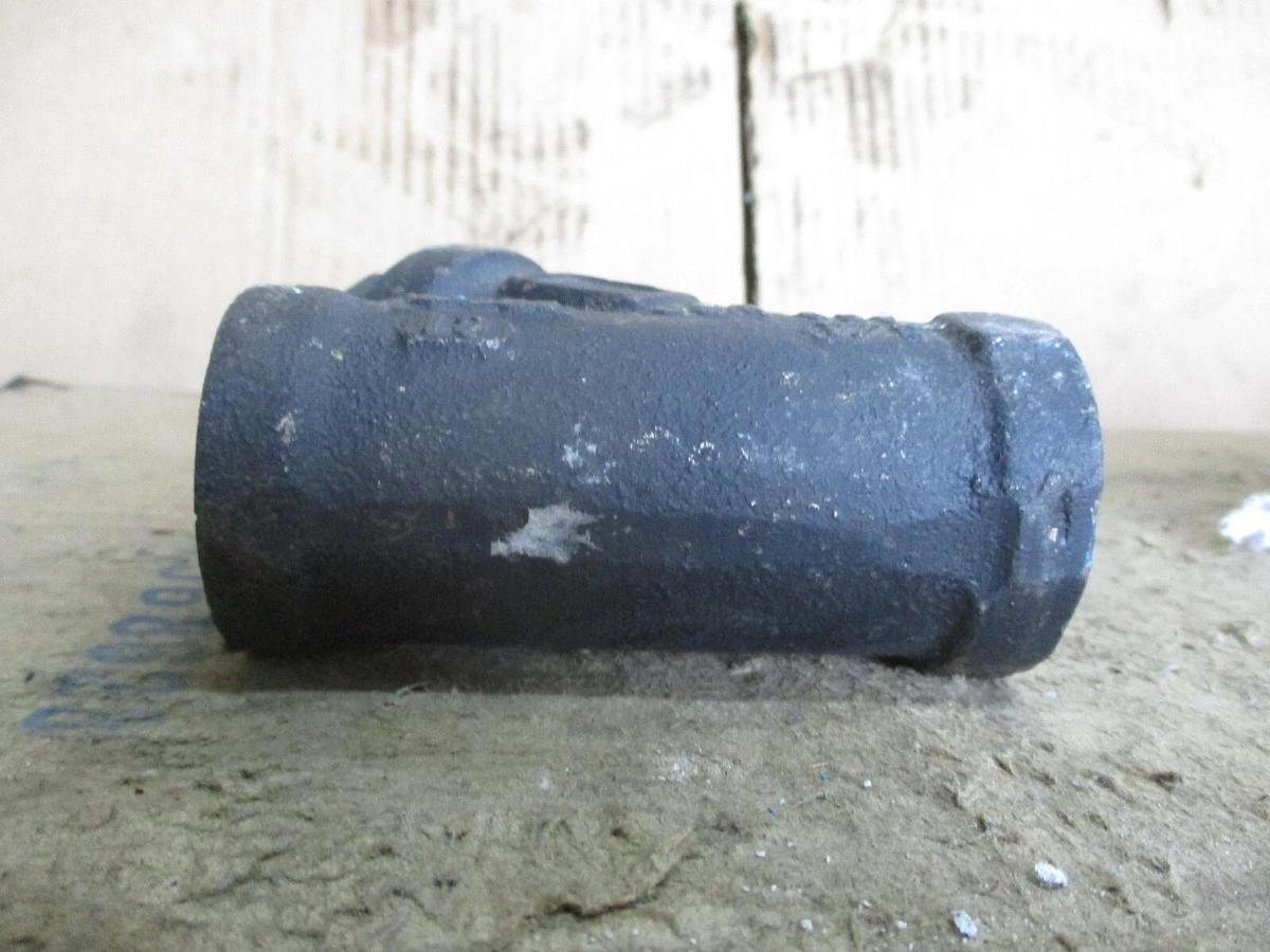Used 3/4" IRON Y-STRAINER VALVE, #78135J NEW