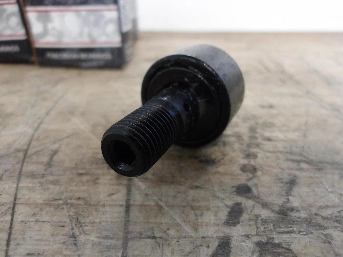 MCGILL CF1SB LUBRI-DISC CAM FOLLOWER BEARING (LOT OF 6) #930935G NIB