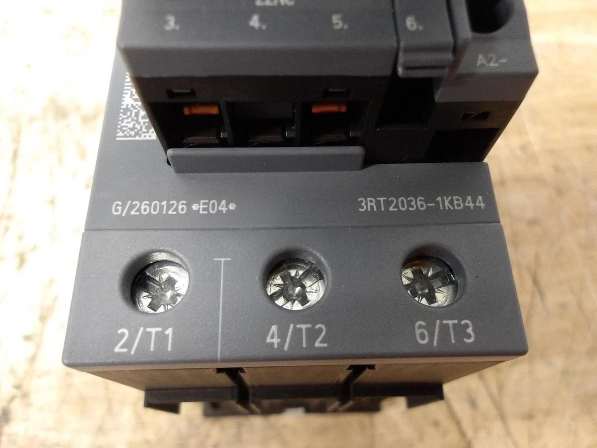 Used SIEMENS 3RT2036-1KB44 POWER CONTACTOR, #529917G NEW