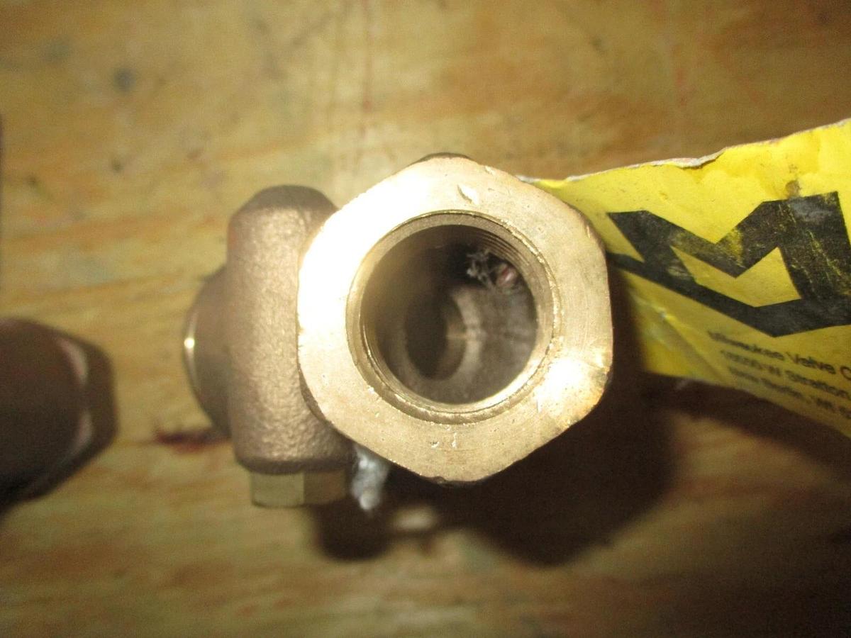 Used MILWAUKEE 1/2" BRONZE CHECK VALVE (LOT OF 2) #117232J NEW