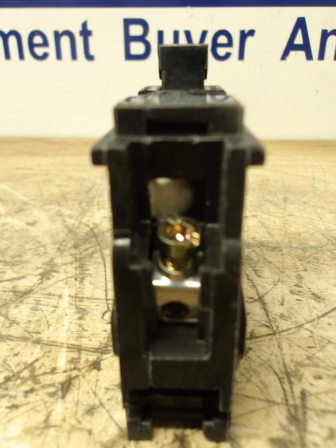 SIEMENS 30 AMP BREAKER 120-240 V, 1 PH (LOT OF 12) #781025G NIB
