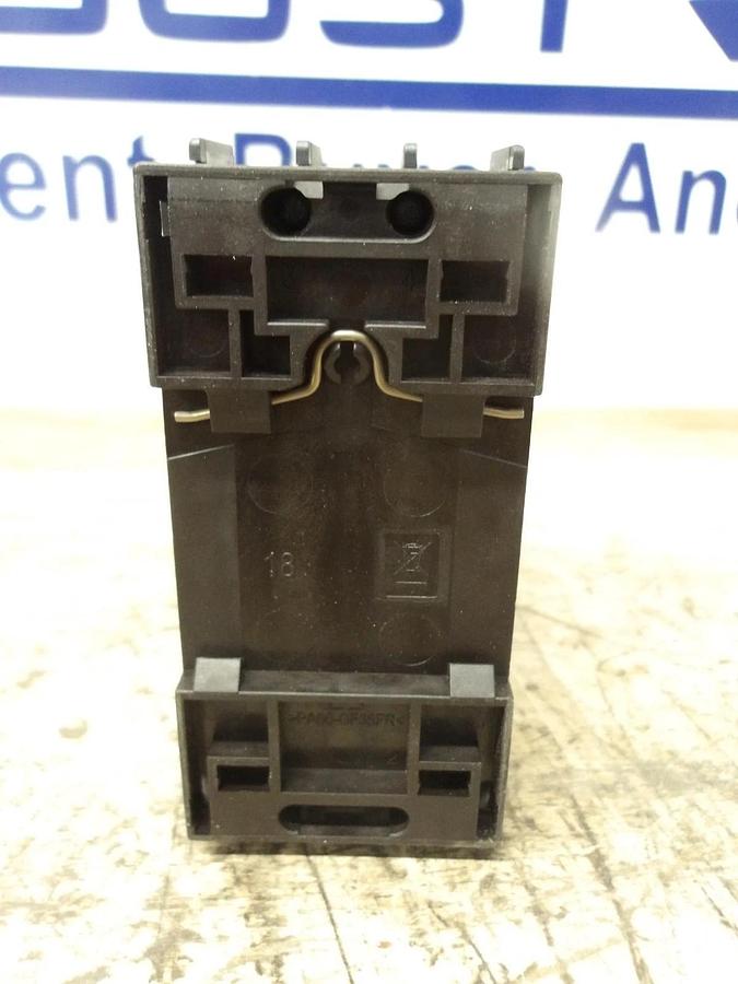 SIEMENS 34/40 AMP BREAKER 230/440 V, #710204G NIB