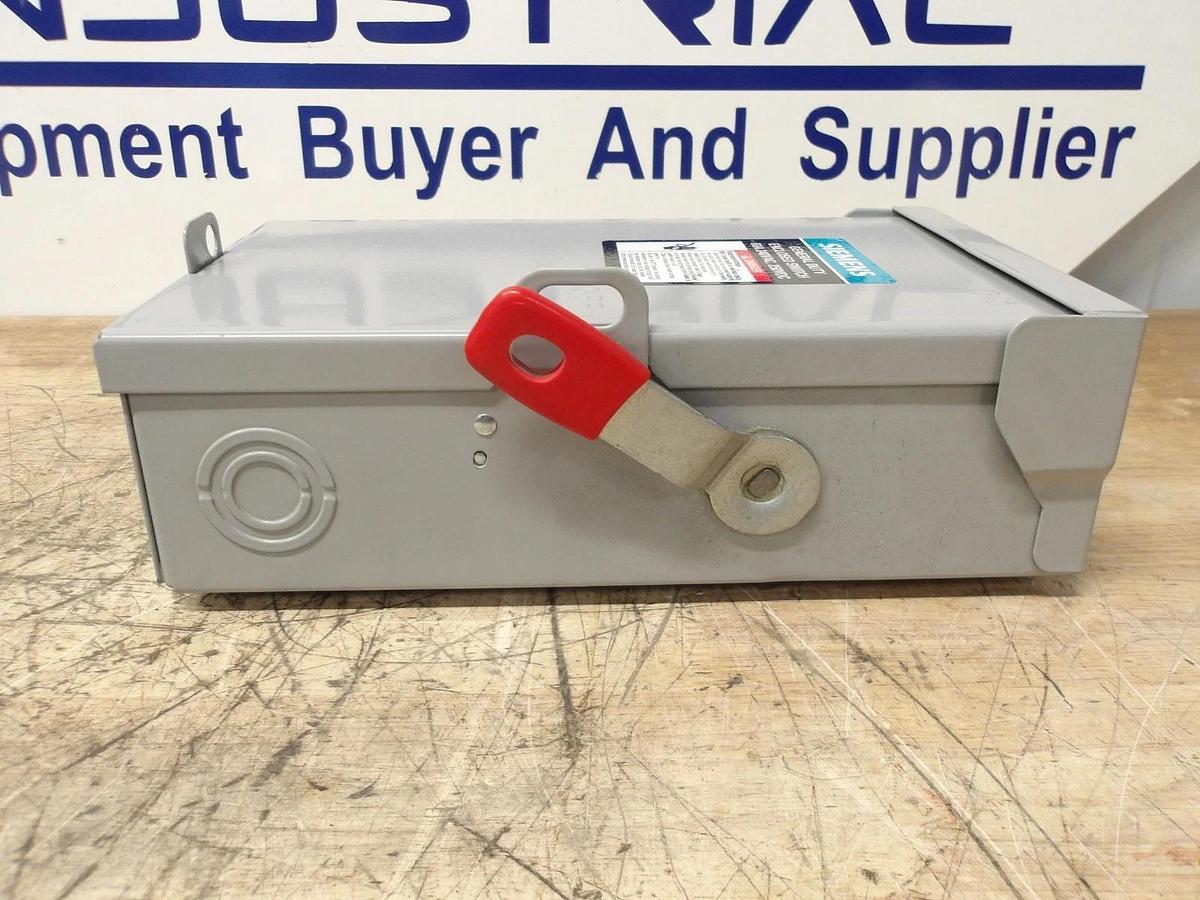 Used SIEMENS 60 AMP ENCLOSED SWITCH, 220AC-250DC V, #512953G NEW