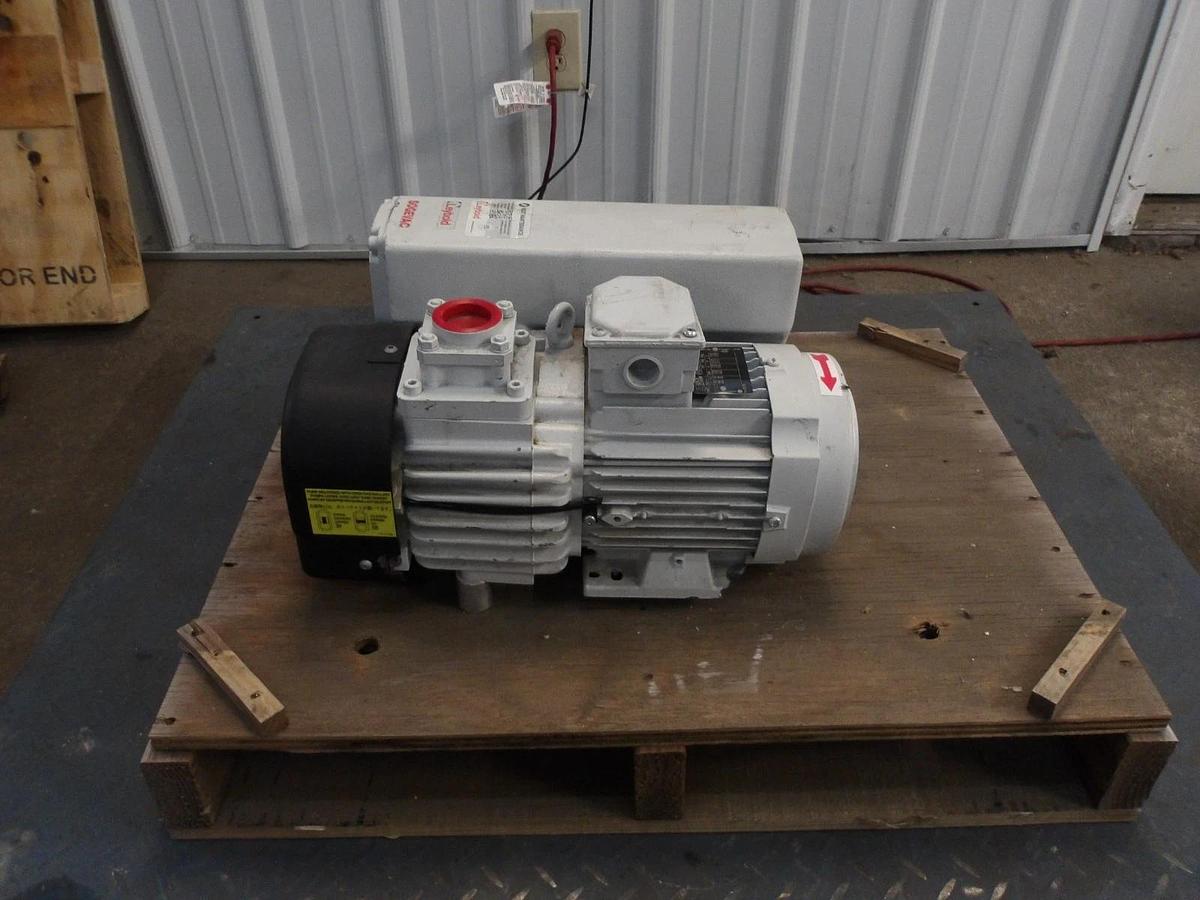 Used LEYBOLD SOGEVAC S170852 VACUUM PUMP, 2HP, 230/460 V, 1720 RPM, #722340G NEW