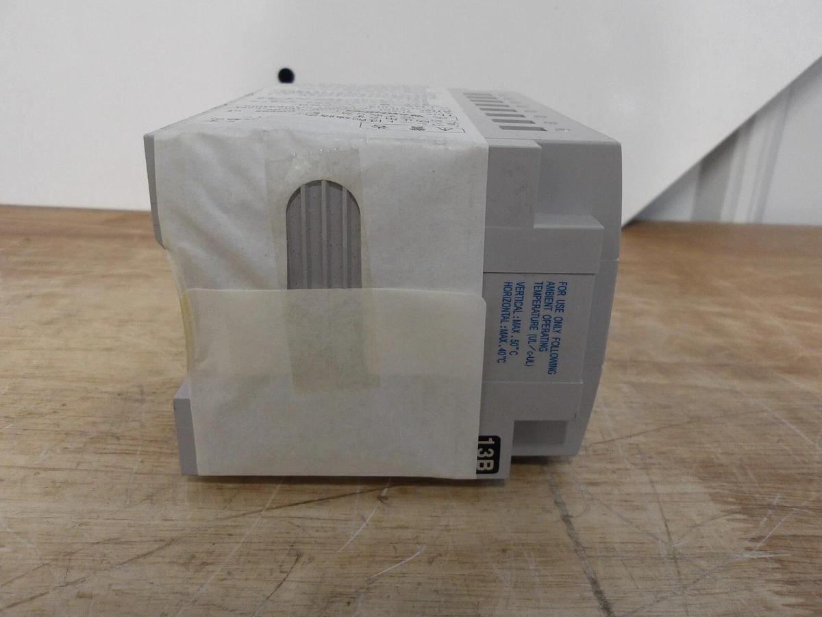 Used IDEC PSS4-E24 OUTPUT POWER SUPPLY 100 W, 24 V, #321240G NEW