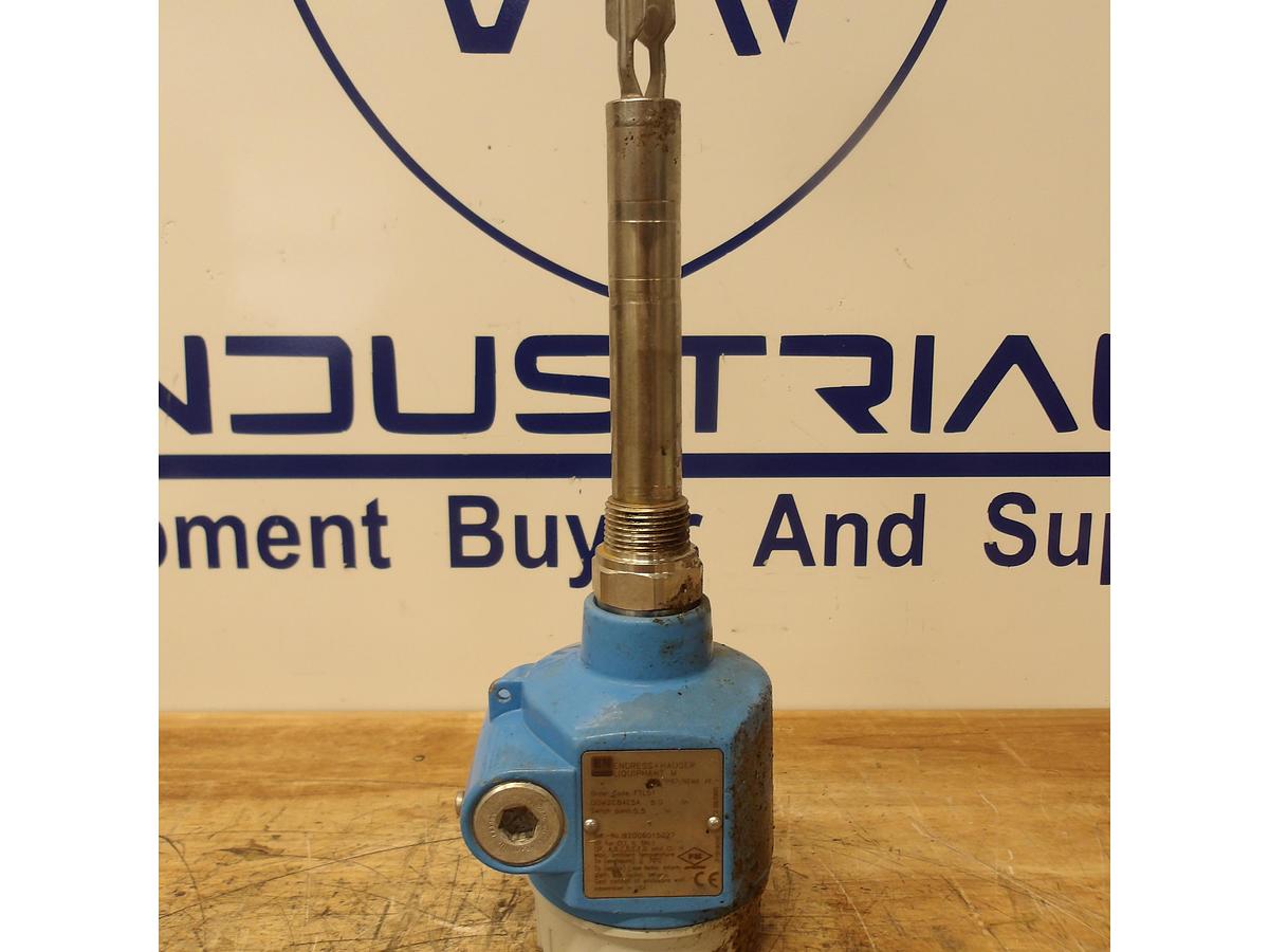 Used ENDRESS HAUSER FTL51/QGM2CB4E5A VIBRATING LEVEL SENSOR