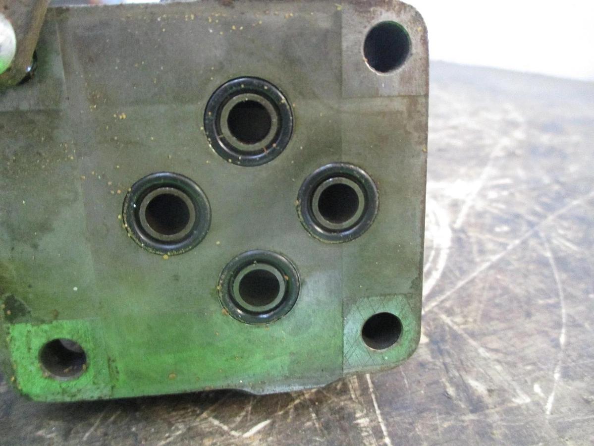 Used BENDIX 58V06-2B ELECTRO-HYDRAULIC SERVO VALVE, #8281024J USED