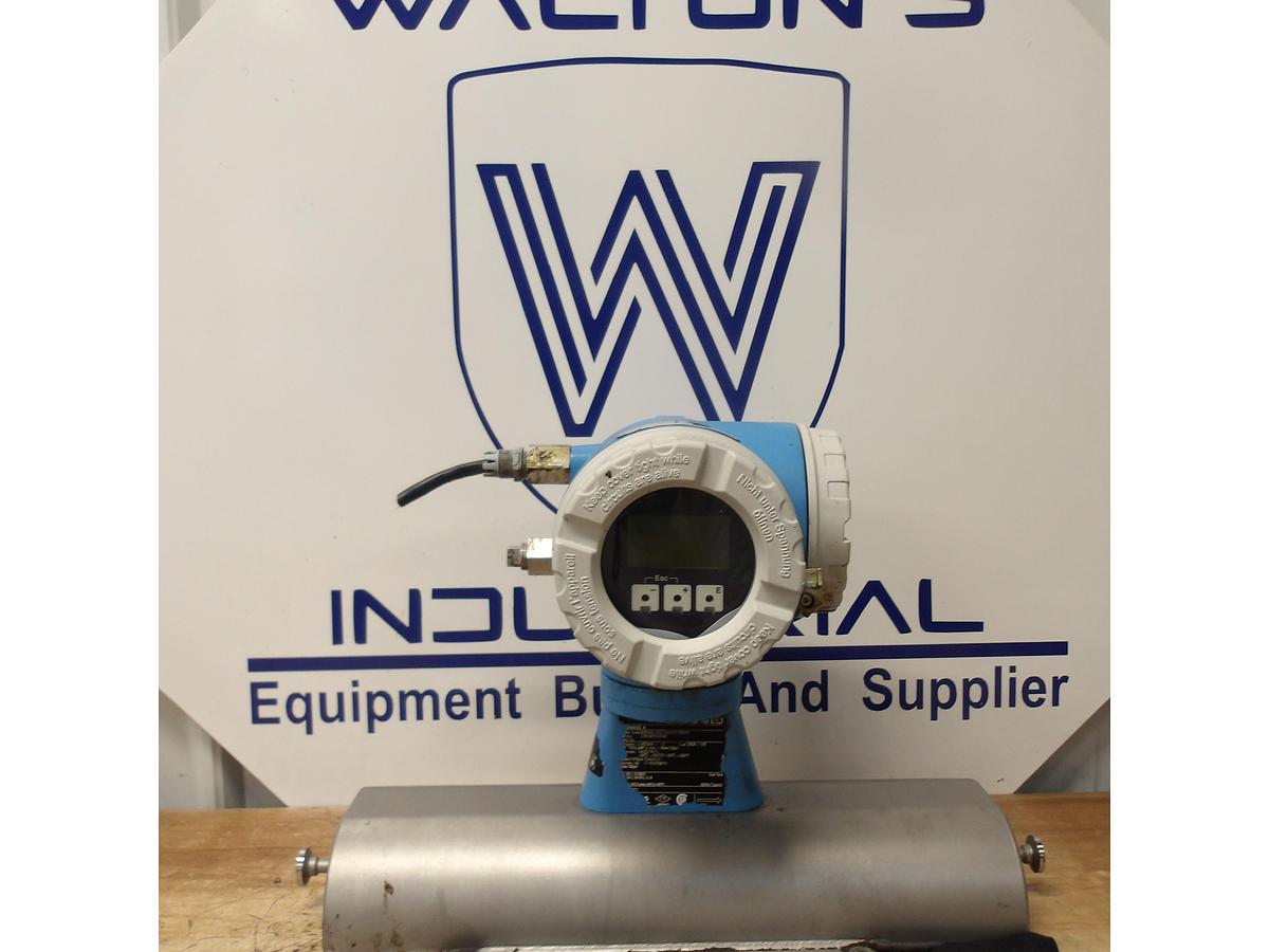 Used ENDRESS HAUSER 83A04-ASTAAANABBAA MASS FLOW TUBE 1/8"